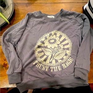 Natural Life Sweatshirt Size Medium